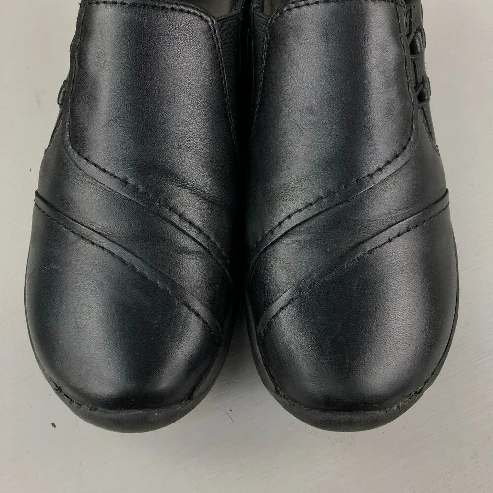 Earth Women's Size 8B Hawk Black Leather Stretch Panel Slip On Casual Shoes
